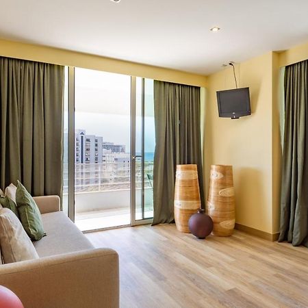 Divine Marina Apartment W/ Pool & Garden By Lovelystay Куартейра Екстер'єр фото