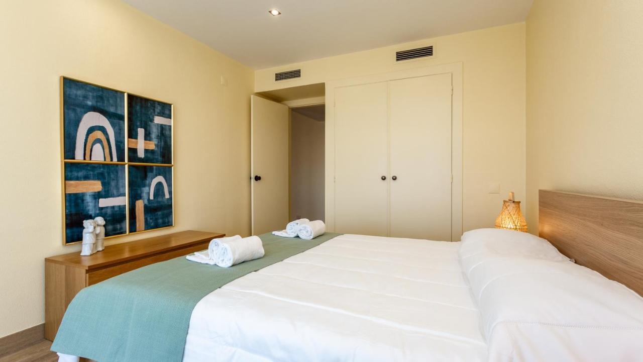 Divine Marina Apartment W/ Pool & Garden By Lovelystay Куартейра Екстер'єр фото